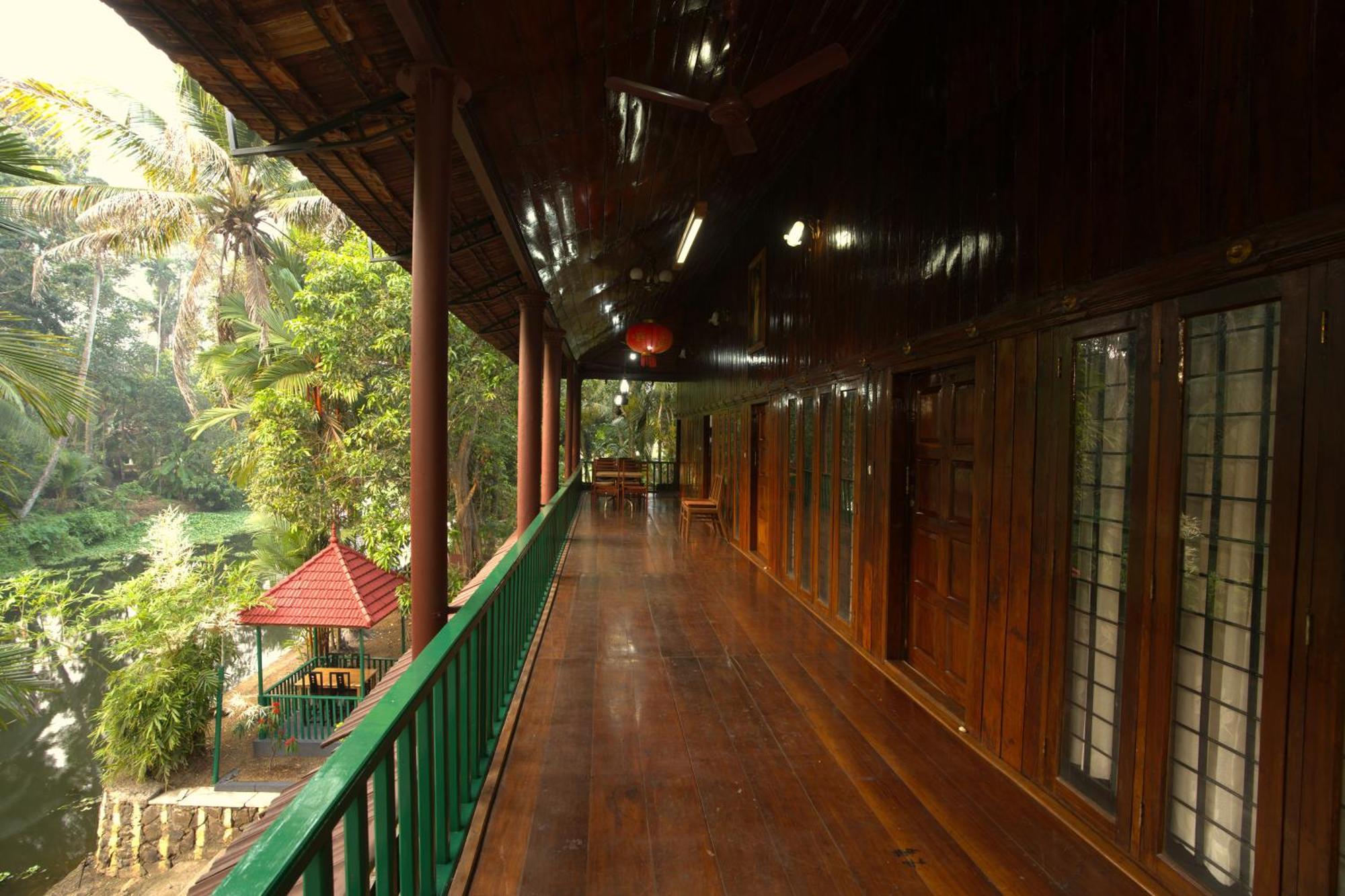 Garggi Backwater Retreat Hotel Kottayam Buitenkant foto